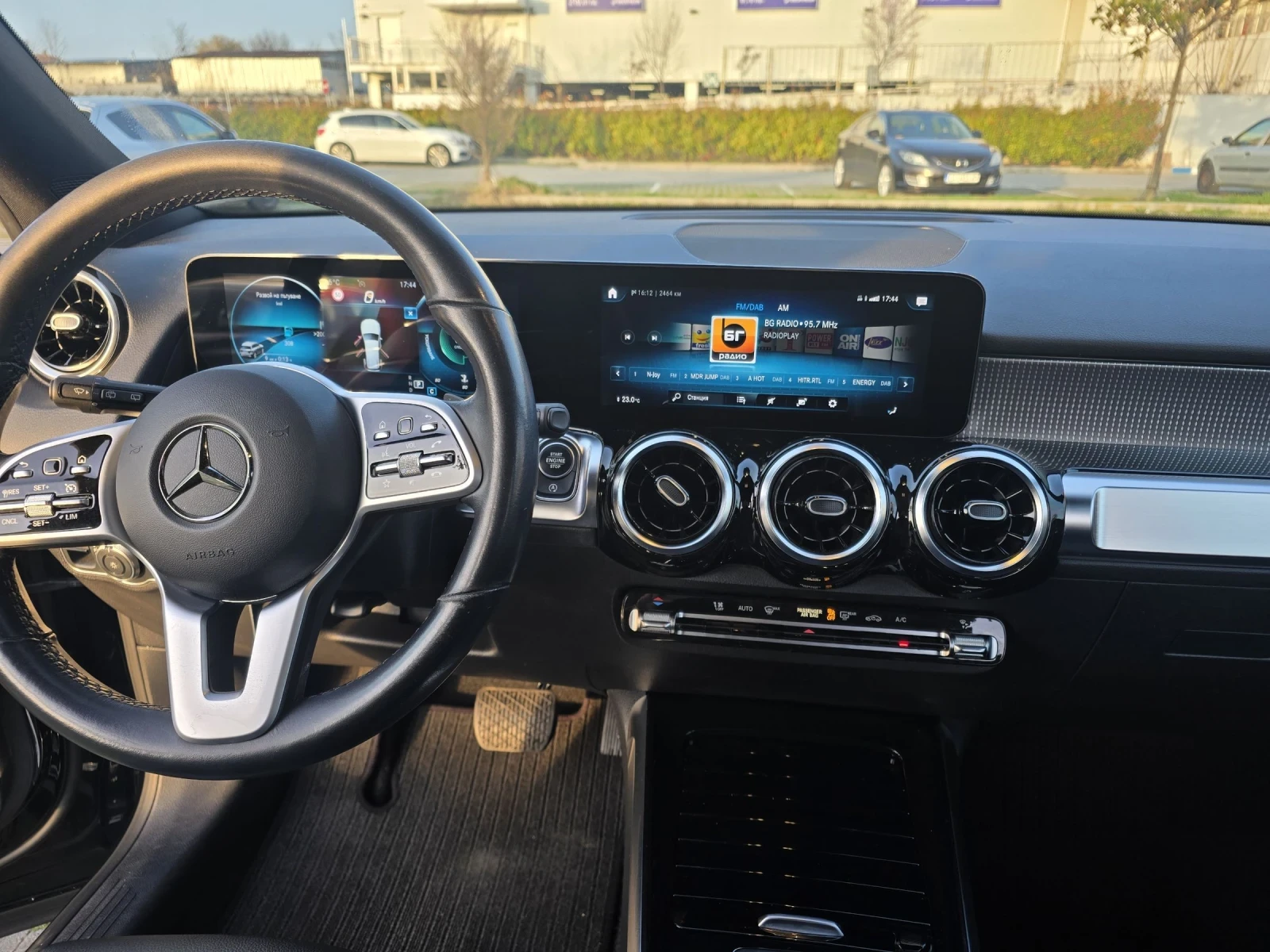 Mercedes-Benz GLB, снимка 8 - Автомобили и джипове - 53991117