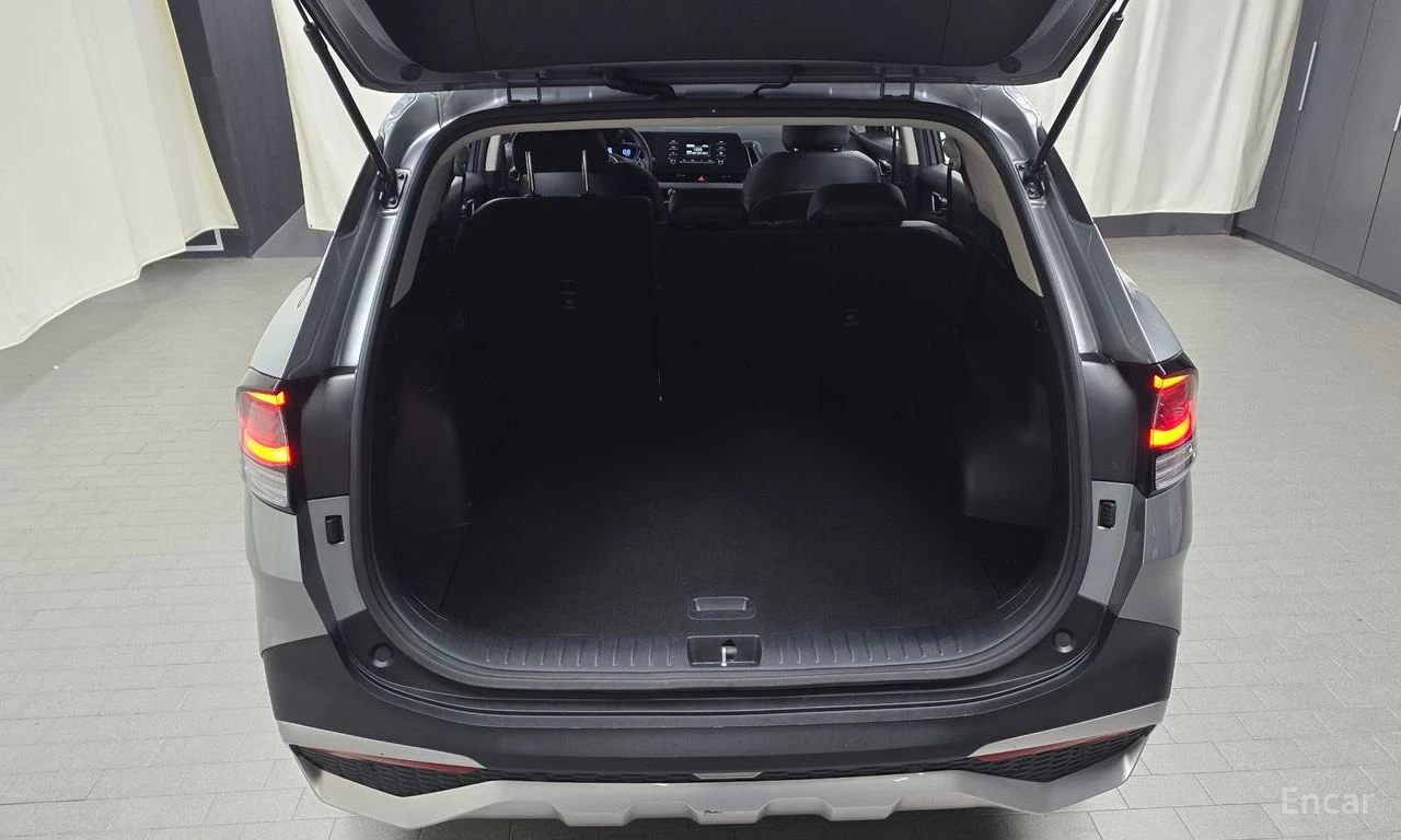 Kia Sportage 2.0D Trendy* HARMAN KARDON* ПОДГРЕВ* КАМЕРА* , снимка 15 - Автомобили и джипове - 54748881