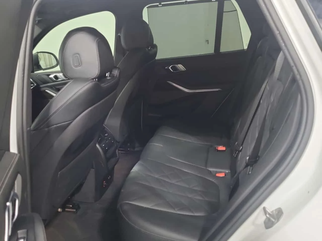 BMW X5 XDRIVE40I | CARFAX | БЕЗ ПЪРВОНАЧАЛНА ВНОСКА, снимка 12 - Автомобили и джипове - 54963596