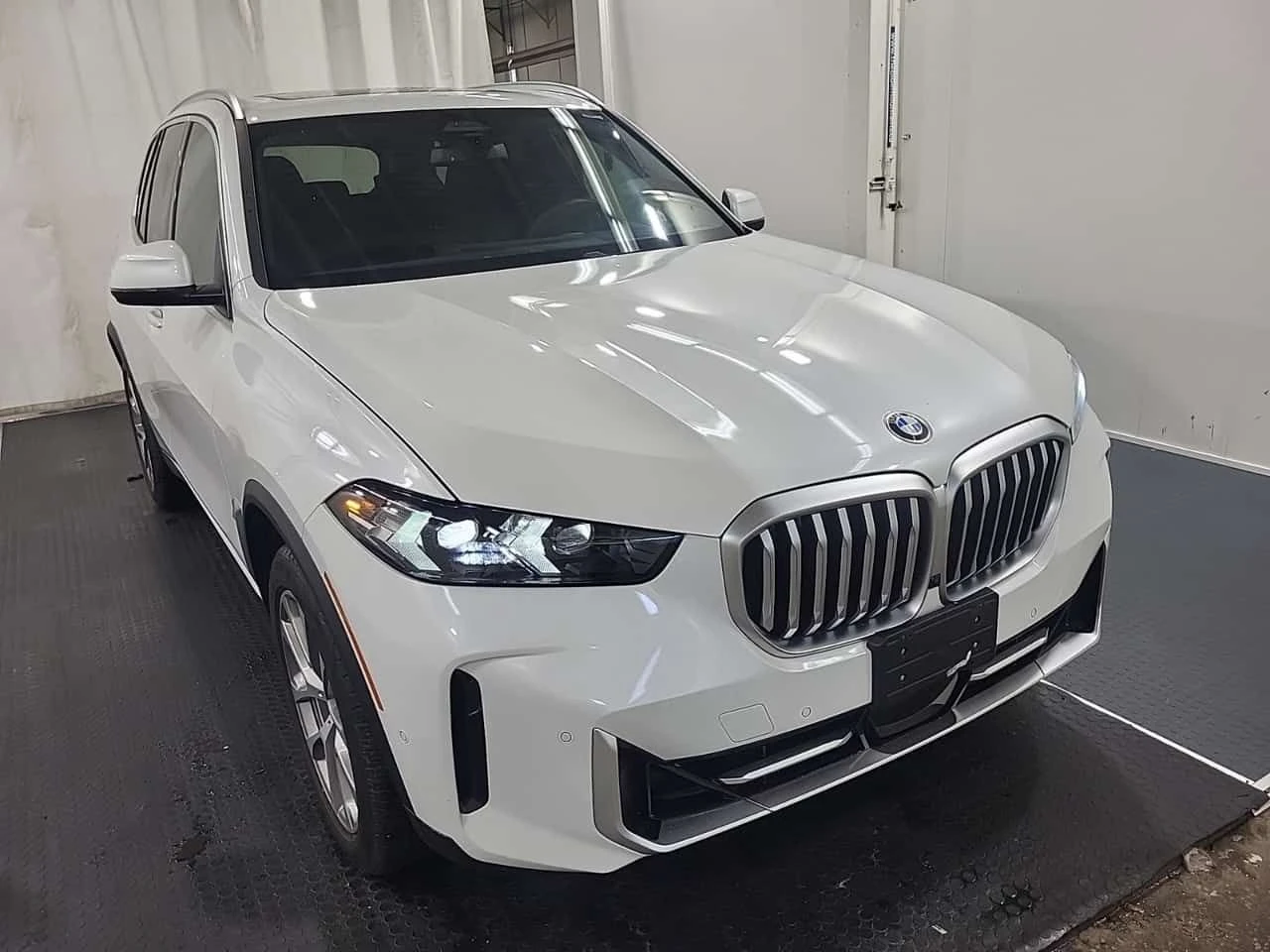 BMW X5 XDRIVE40I | CARFAX | БЕЗ ПЪРВОНАЧАЛНА ВНОСКА, снимка 2 - Автомобили и джипове - 54963596