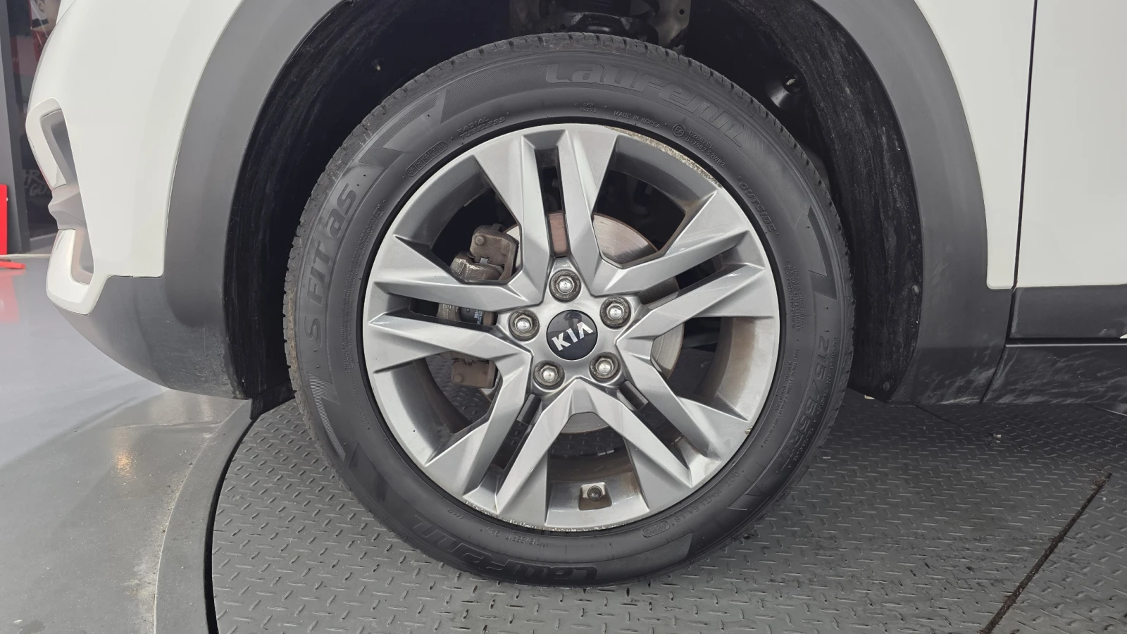 Kia Seltos 1.6* ПОДГРЕВ ВОЛАН* КРАЙНА ЦЕНА, снимка 5 - Автомобили и джипове - 55496118