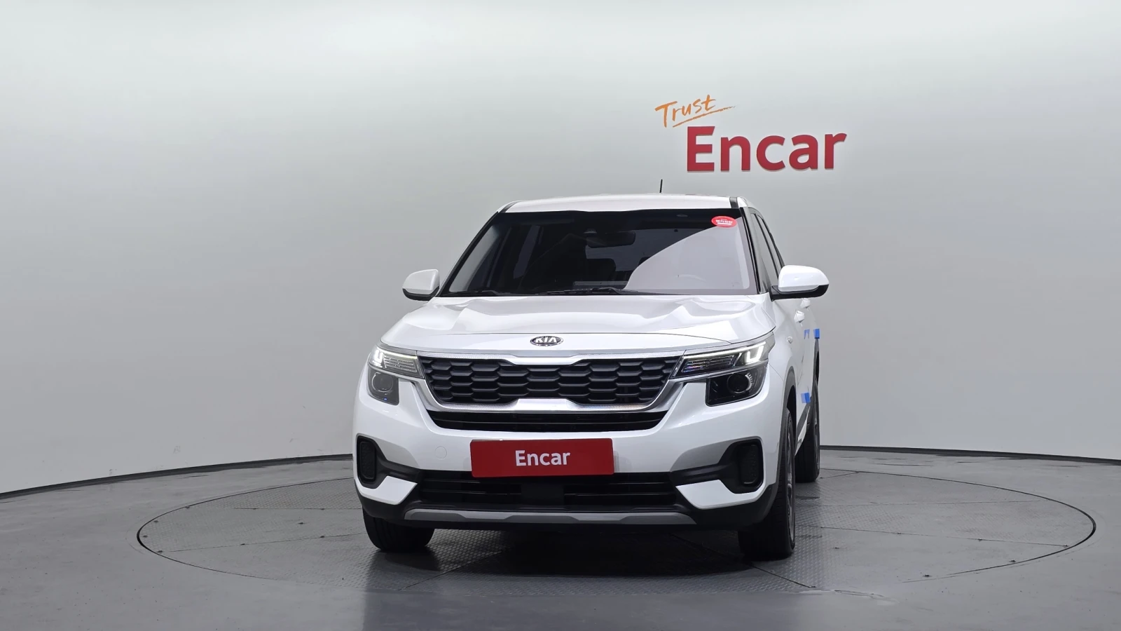 Kia Seltos 1.6T* BLIND SPOT* ПОДГРЕВ ВОЛАН* КРАЙНА ЦЕНА, снимка 3 - Автомобили и джипове - 55496118
