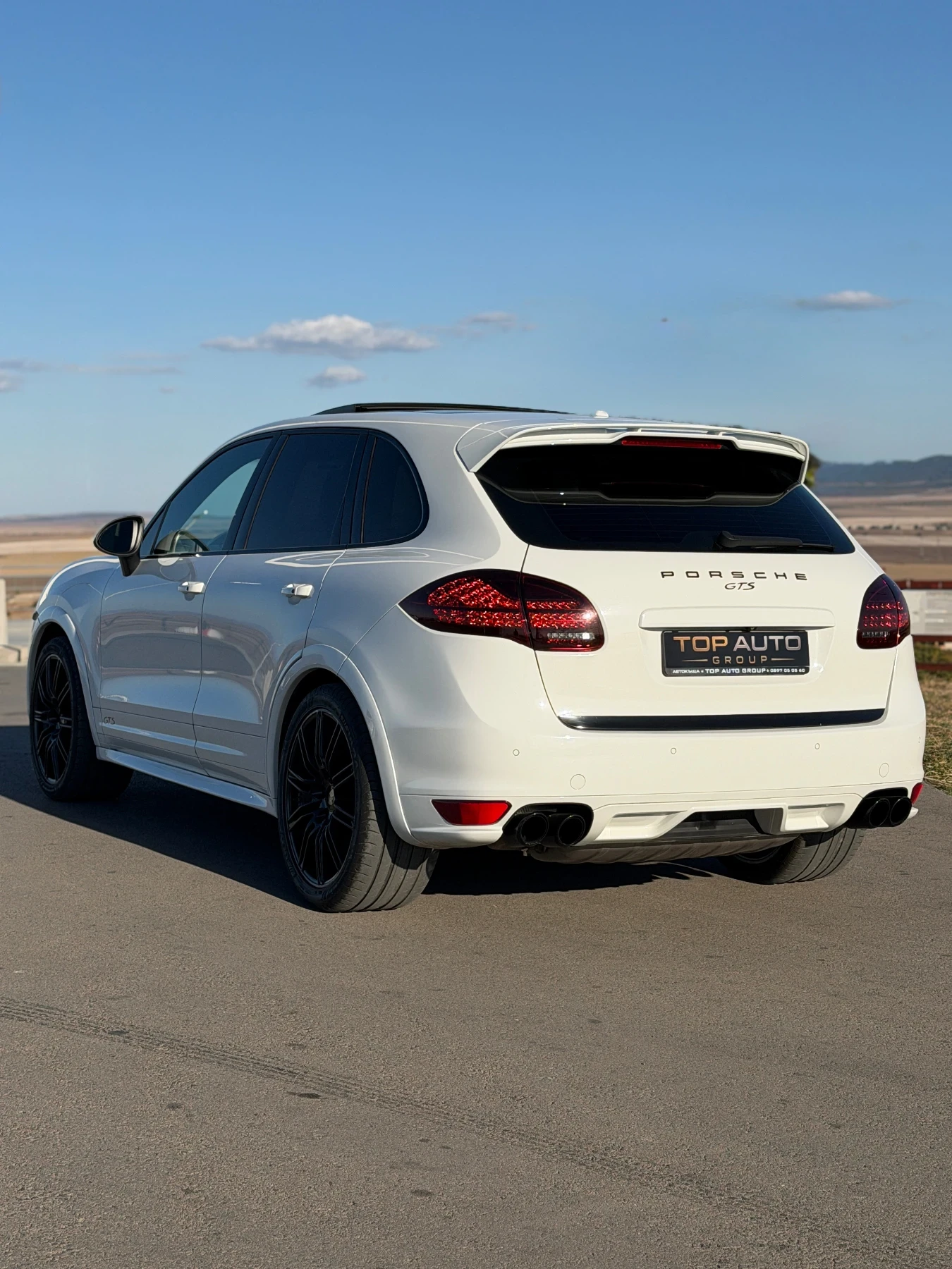 Porsche Cayenne 4.8 GTS /Chrono/Panorama/Camera/Memori/Navi/, снимка 4 - Автомобили и джипове - 56341215