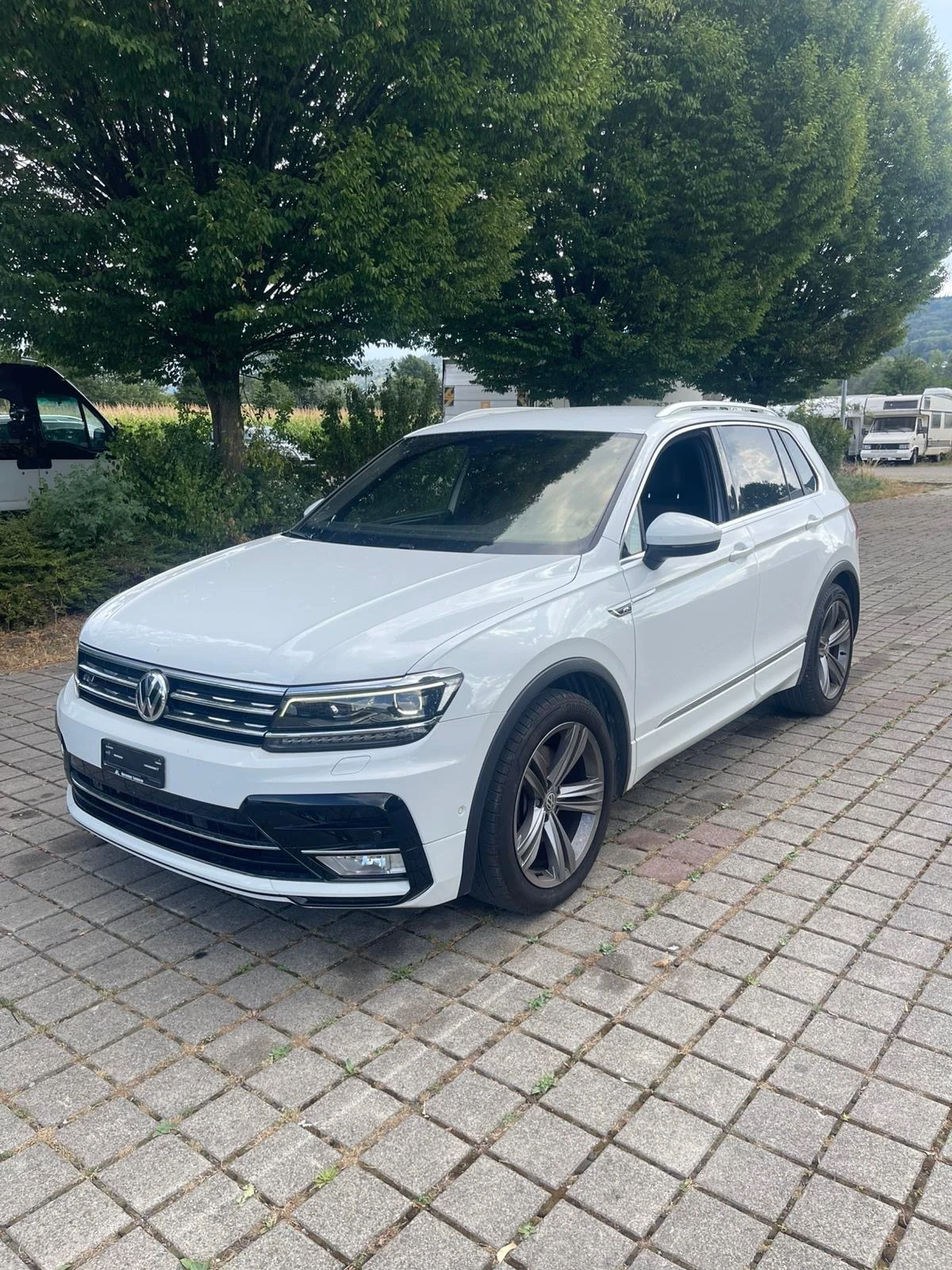 VW Tiguan 2.0D 190 k. / 4x4 / RL / FULL /
