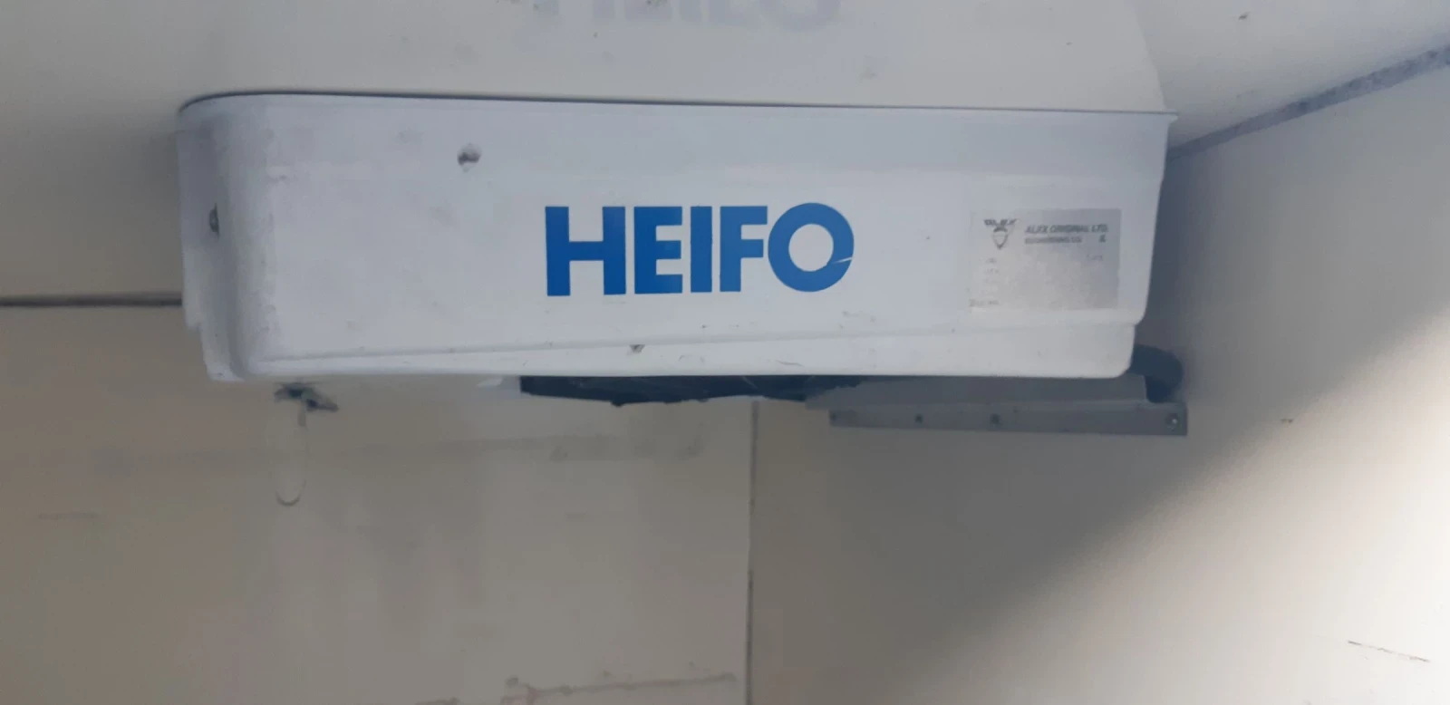 VW Transporter 1.9 TDI 105�� �������� | Mobile.bg � ����������� 5