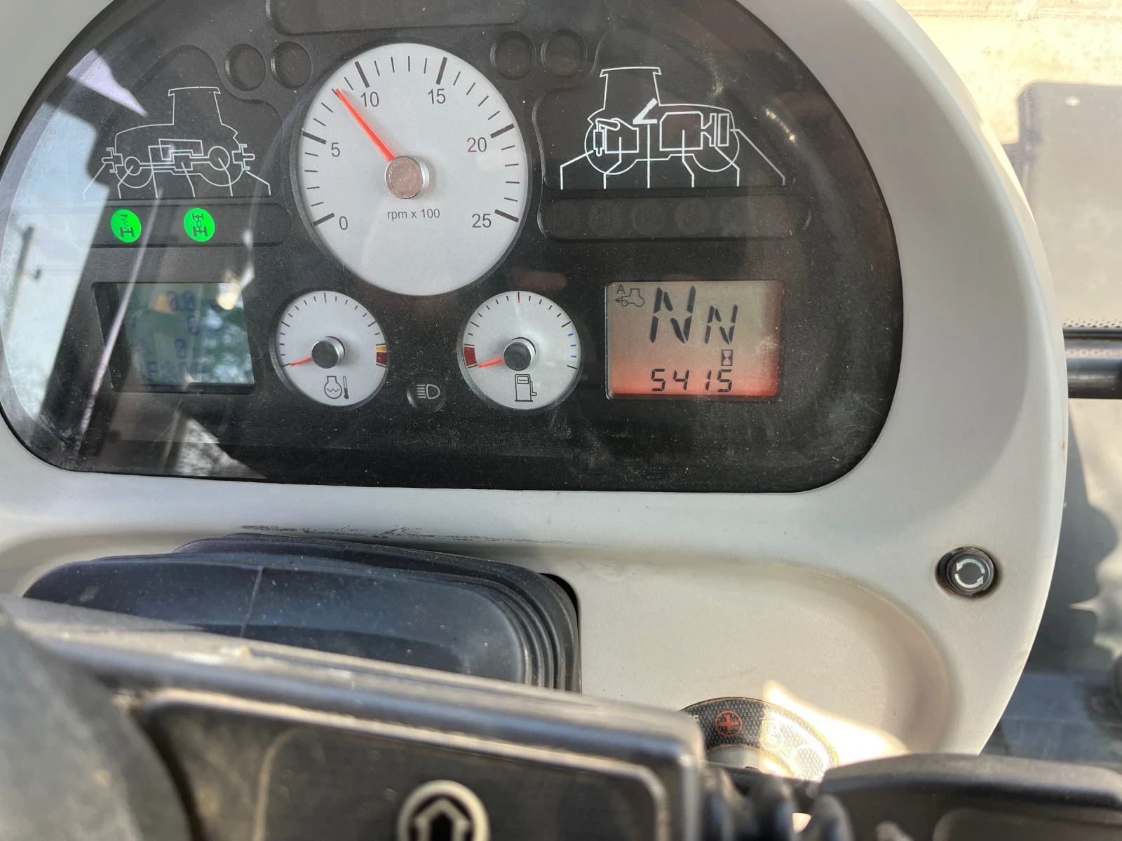 Трактор Massey 6480, снимка 5 - Селскостопанска техника - 55341054
