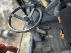 Багер Volvo, снимка 3