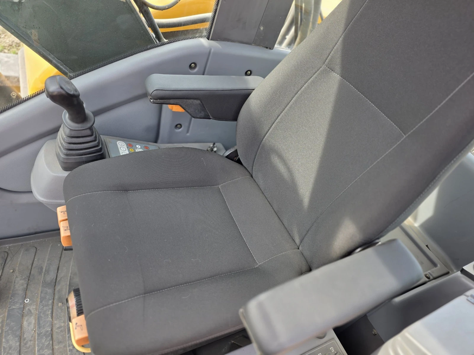 Багер Volvo, снимка 5 - Индустриална техника - 54065405