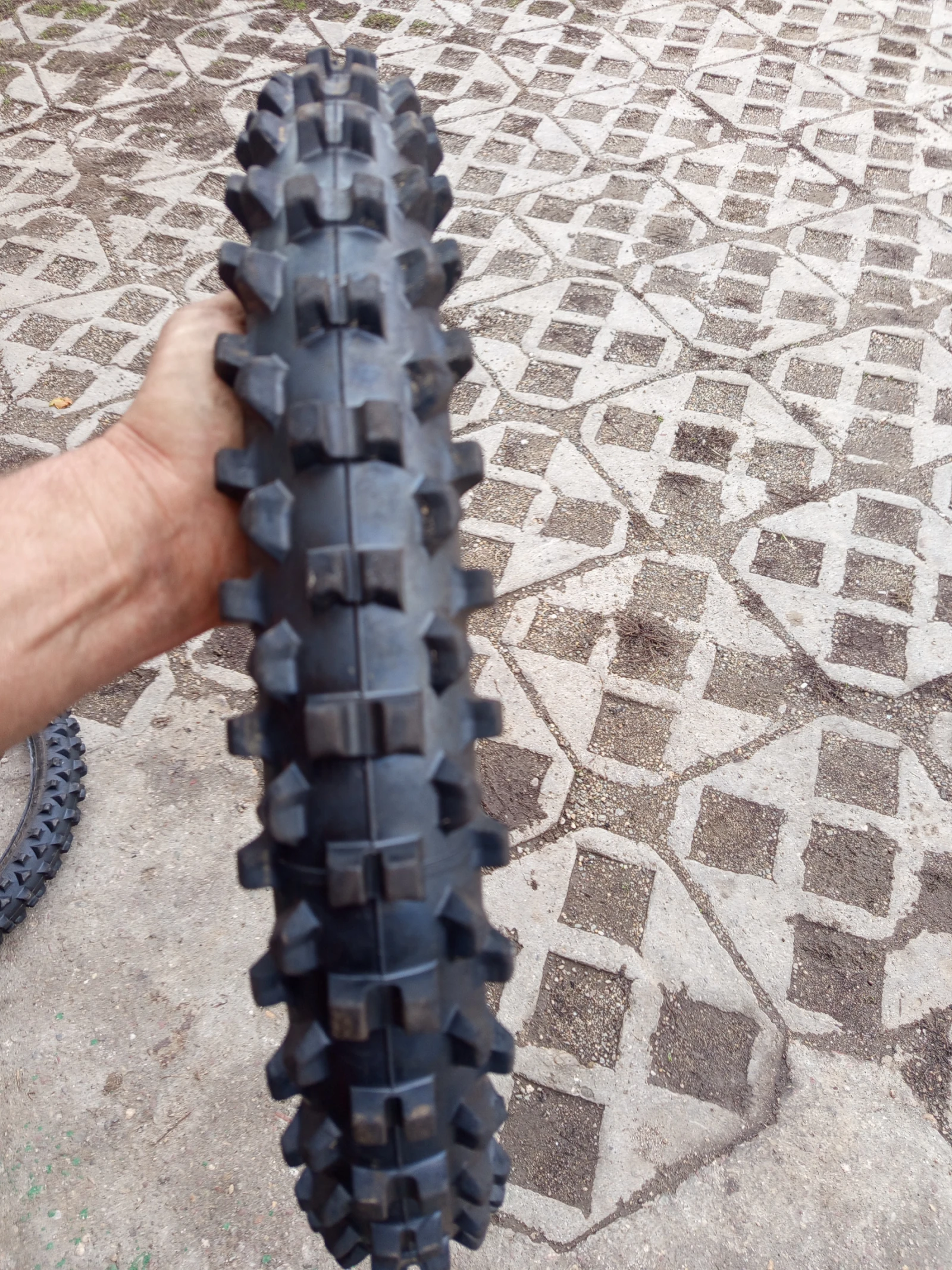 ���� 80/100 21 - | Mobile.bg � ����������� 1