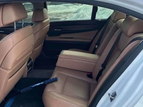 BMW 750 * 4dr Sdn xDrive AWD * CARFAX * ЦЕНА ДО БГ, снимка 12