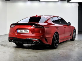 Kia Stinger 3.3L twin-turbo V6 GT, снимка 4
