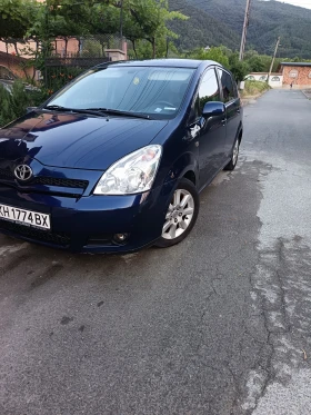 Обява за продажба на Toyota Corolla verso 2, 2 DFD ~5 500 лв. - изображение 1