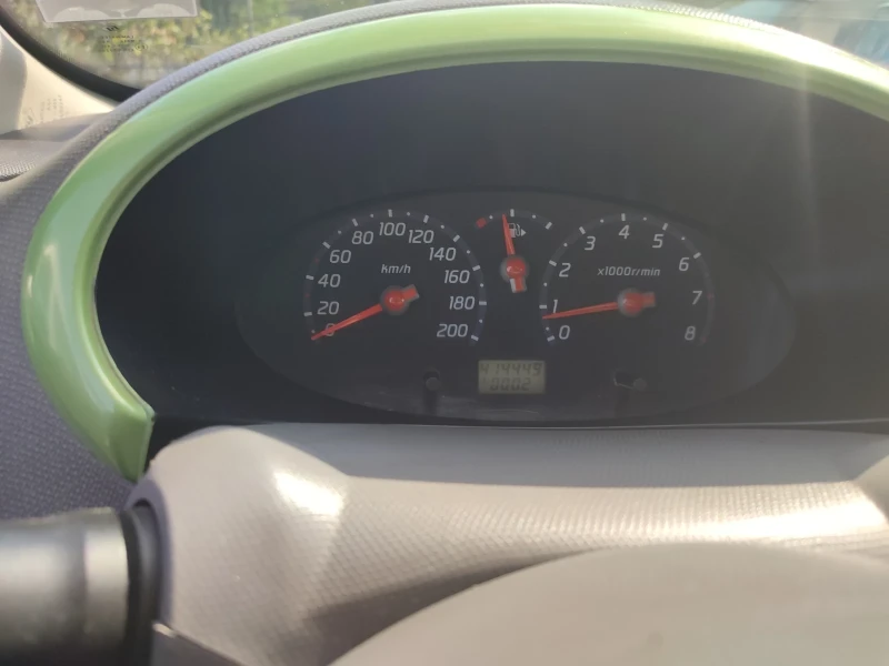 Nissan Micra 1.2, снимка 12 - Автомобили и джипове - 47542335