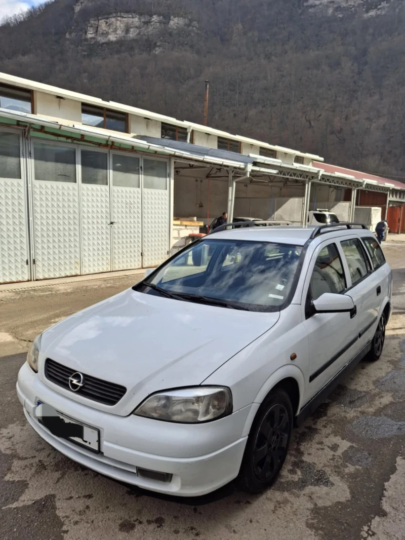 Opel Astra, снимка 1 - Автомобили и джипове - 49347525