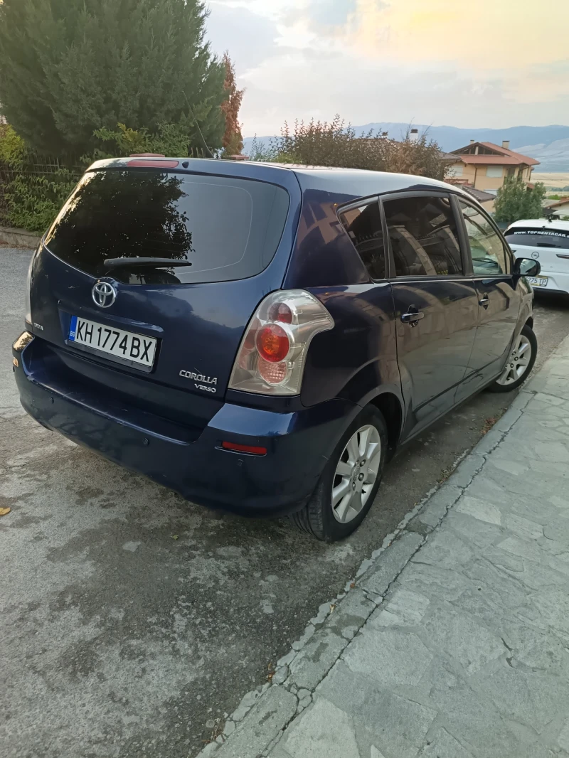 Toyota Corolla verso 2, 2 DFD, снимка 3 - Автомобили и джипове - 52845383