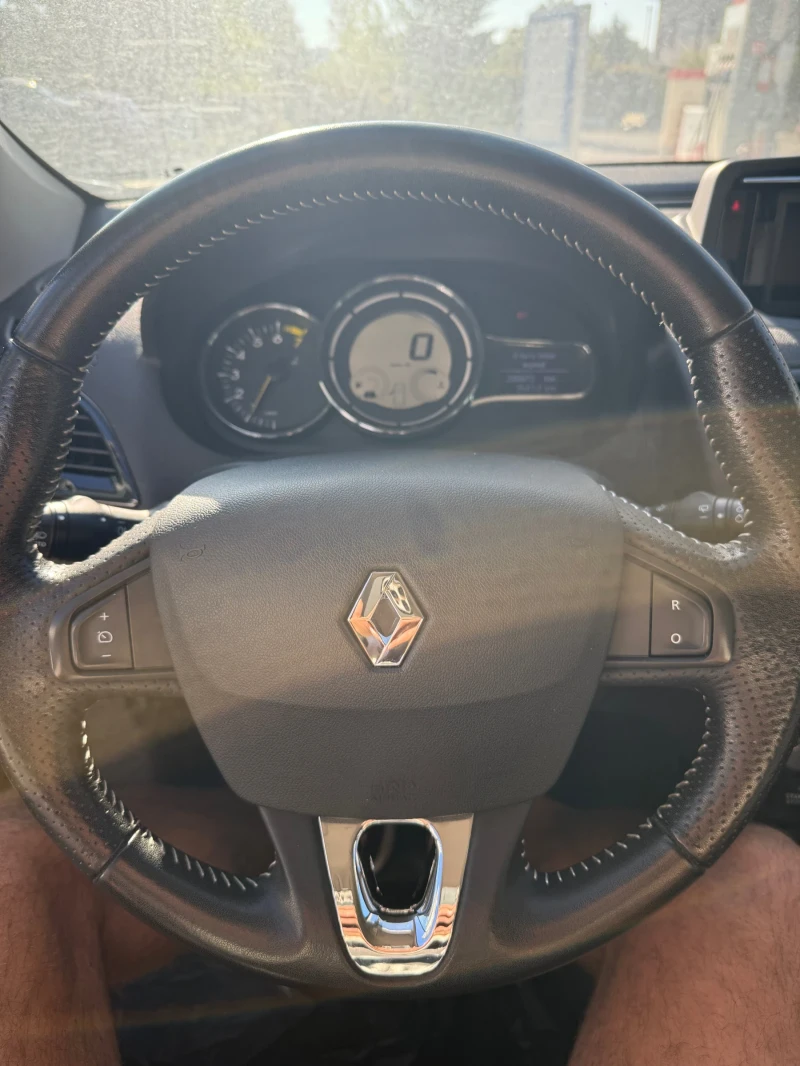 Renault Megane 1.4t/BOSSE/FULL/CH, снимка 9 - Автомобили и джипове - 51792226