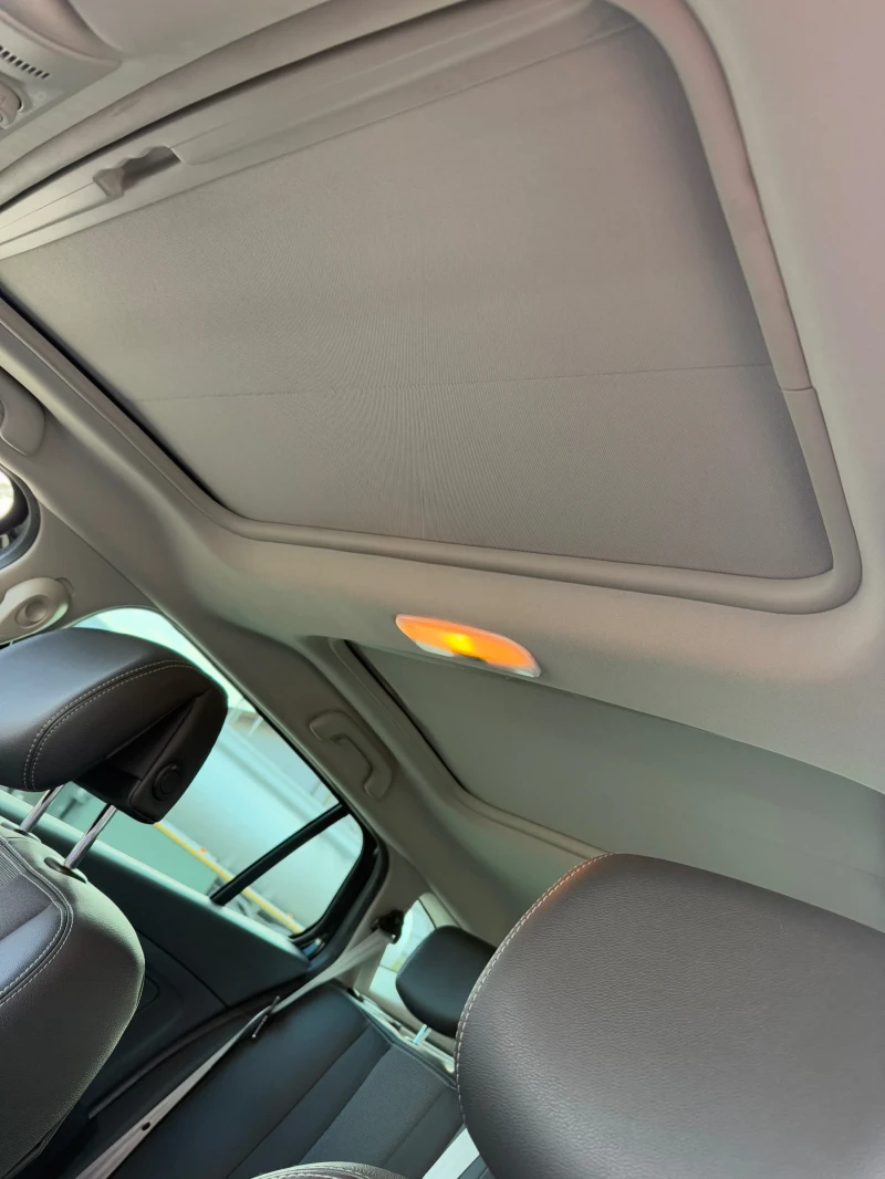 Renault Megane 1.4t/BOSSE/FULL/CH, снимка 11 - Автомобили и джипове - 51792226