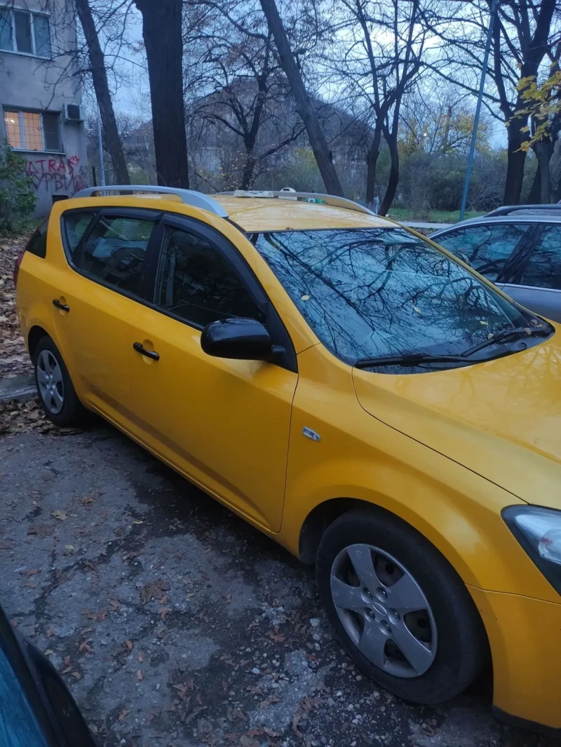 Kia Ceed, снимка 2 - Автомобили и джипове - 52593928