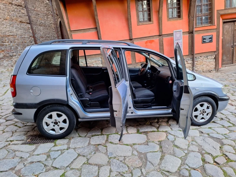 Opel Zafira 1.8 бензин със газов инжекцион , снимка 2 - Автомобили и джипове - 53076880