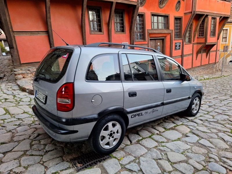 Opel Zafira 1.8 бензин със газов инжекцион , снимка 4 - Автомобили и джипове - 53076880