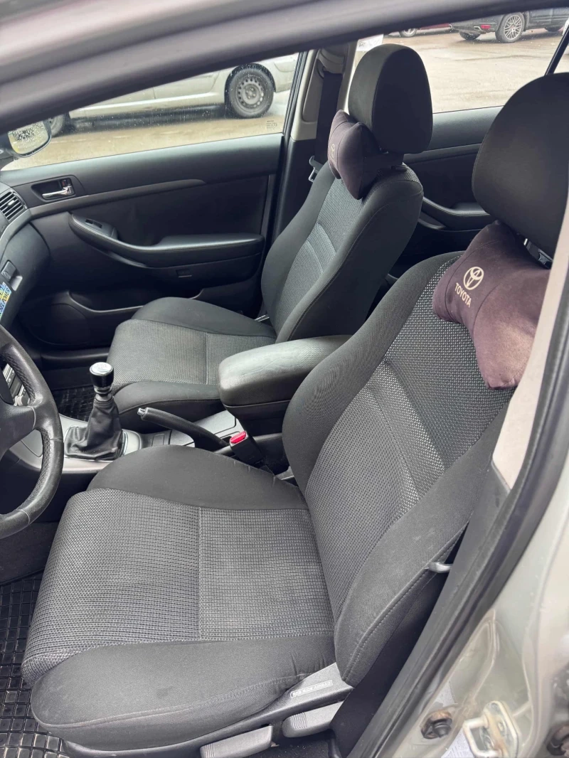 Toyota Avensis 2.2 D4D, снимка 4 - Автомобили и джипове - 53394296