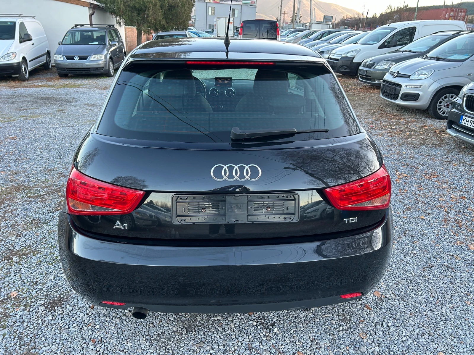 Audi A1 1.6 - изображение 7