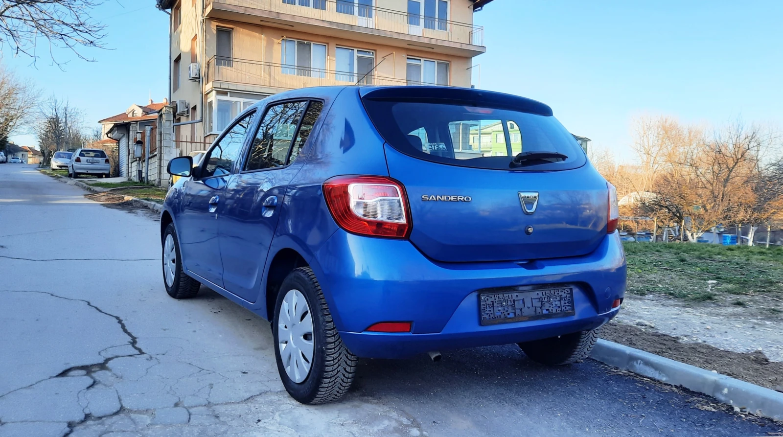 Dacia Sandero  - изображение 3