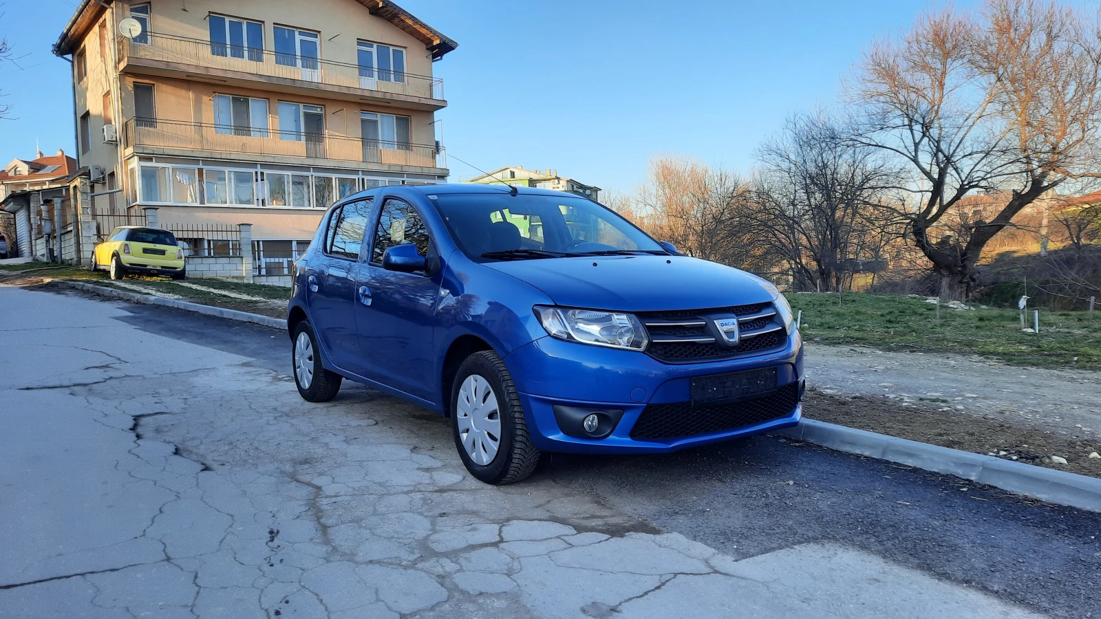 Dacia Sandero  - изображение 6