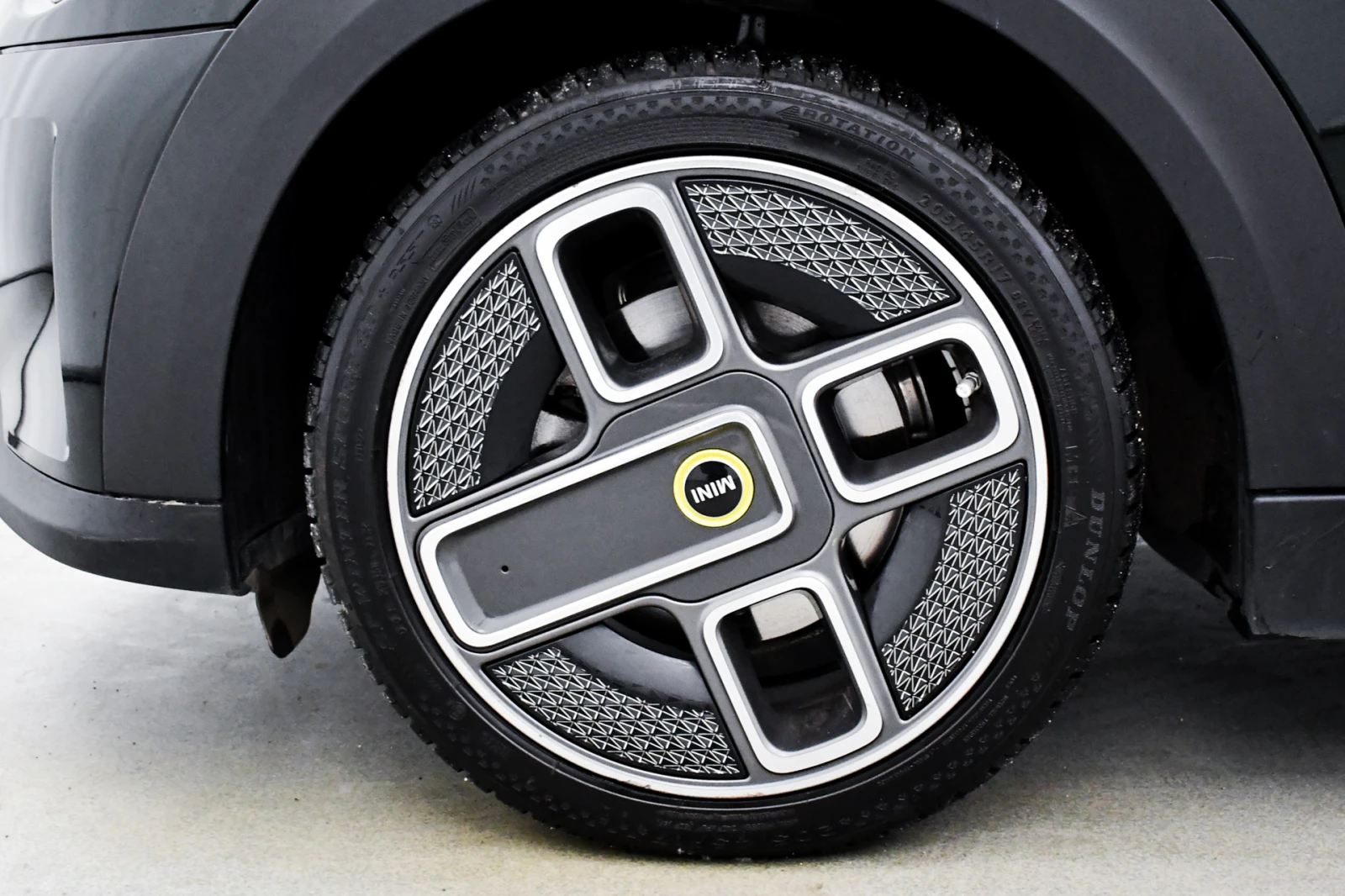 Mini Cooper SE Resolute Edition пакет - изображение 6