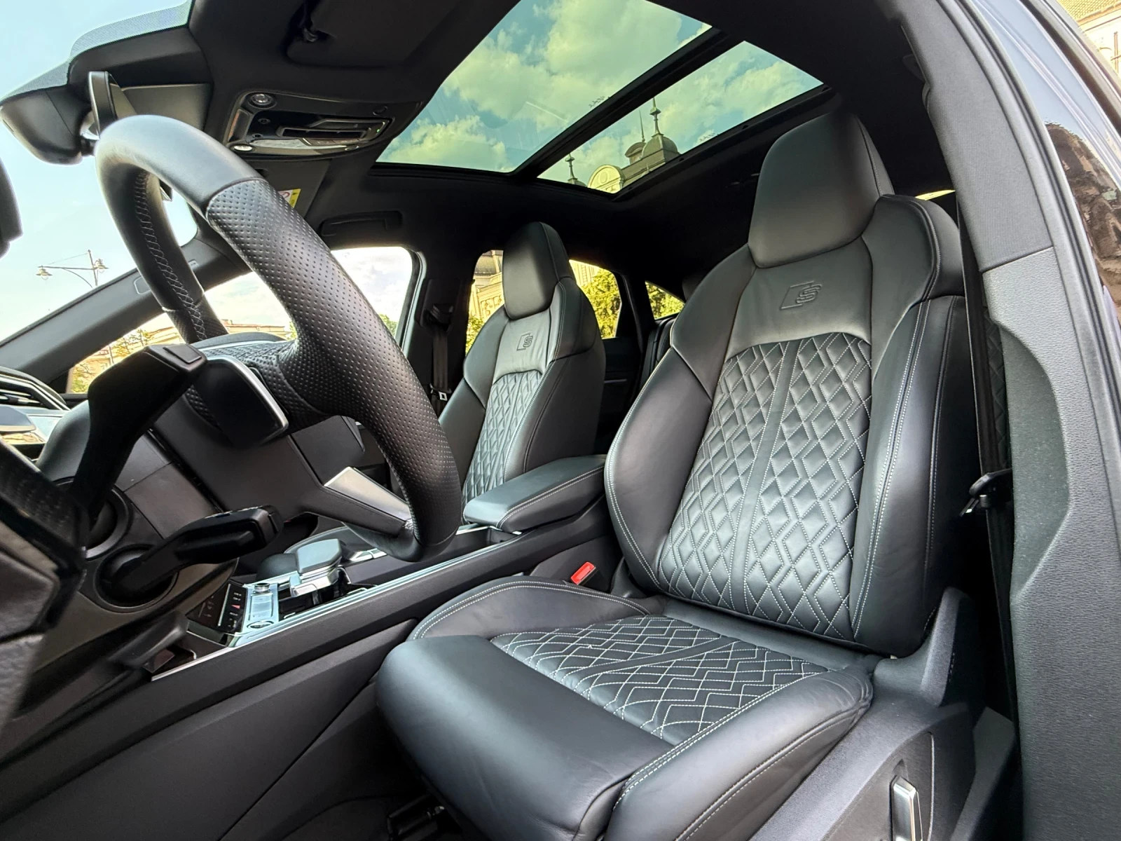 Audi E-Tron 55* S-Line* Quattro* Sportback* Head-Up* Pano - изображение 6