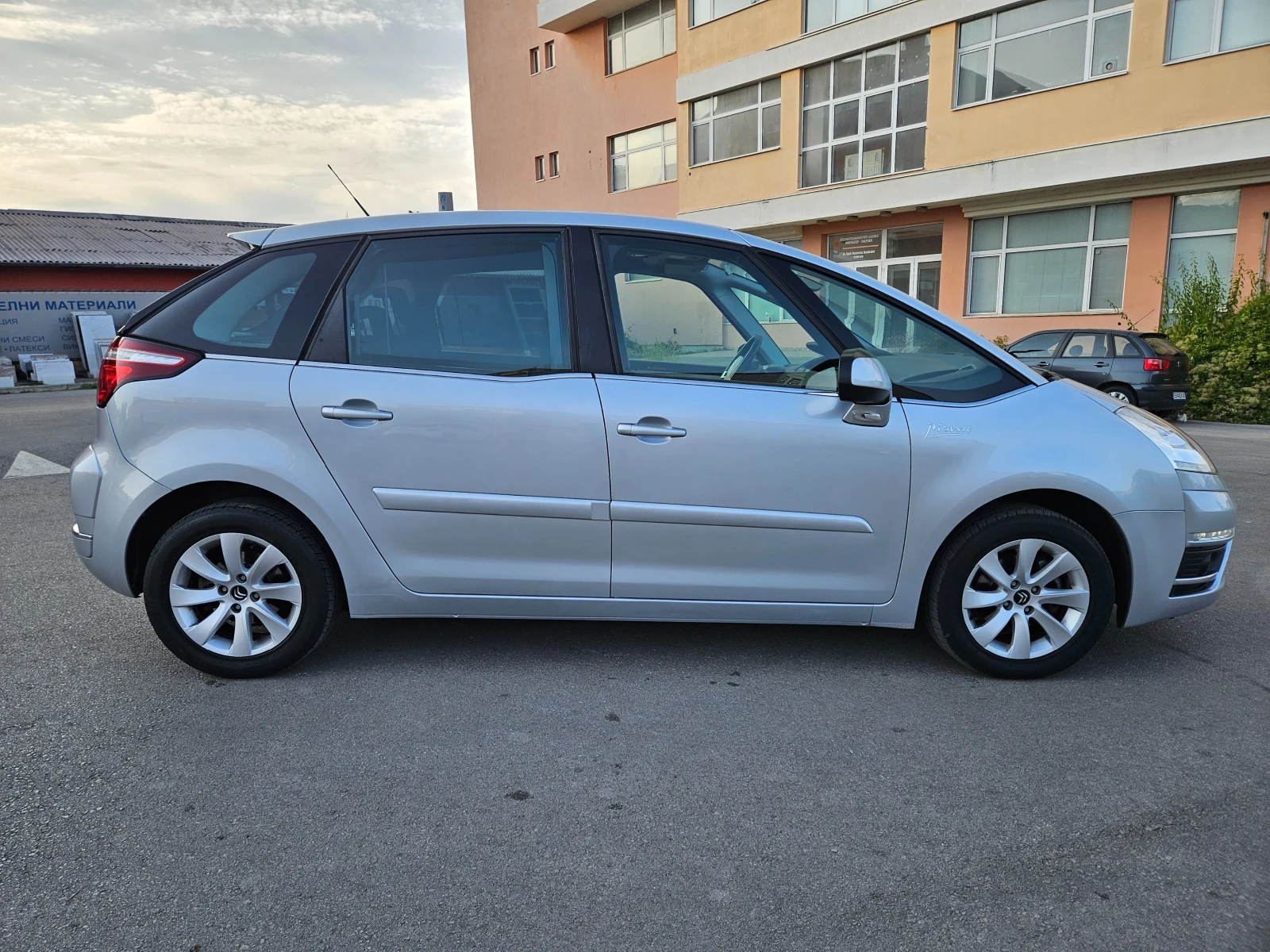 Citroen C4 Picasso 1.6 ПЕРФЕКТЕН 126хил км - изображение 3