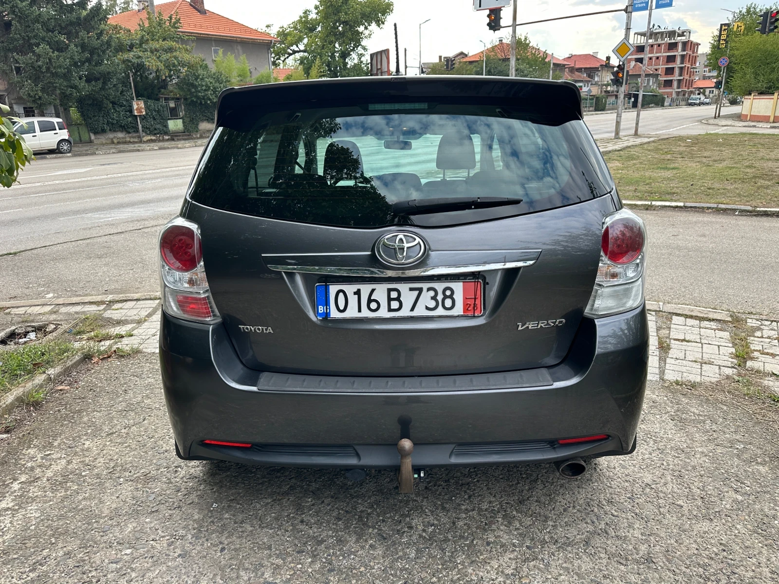 Toyota Verso 1.8-FACELIFT-1ST-OWNER-NAVI-КАМЕРА-1Г-ГАРАНЦИЯ - изображение 4