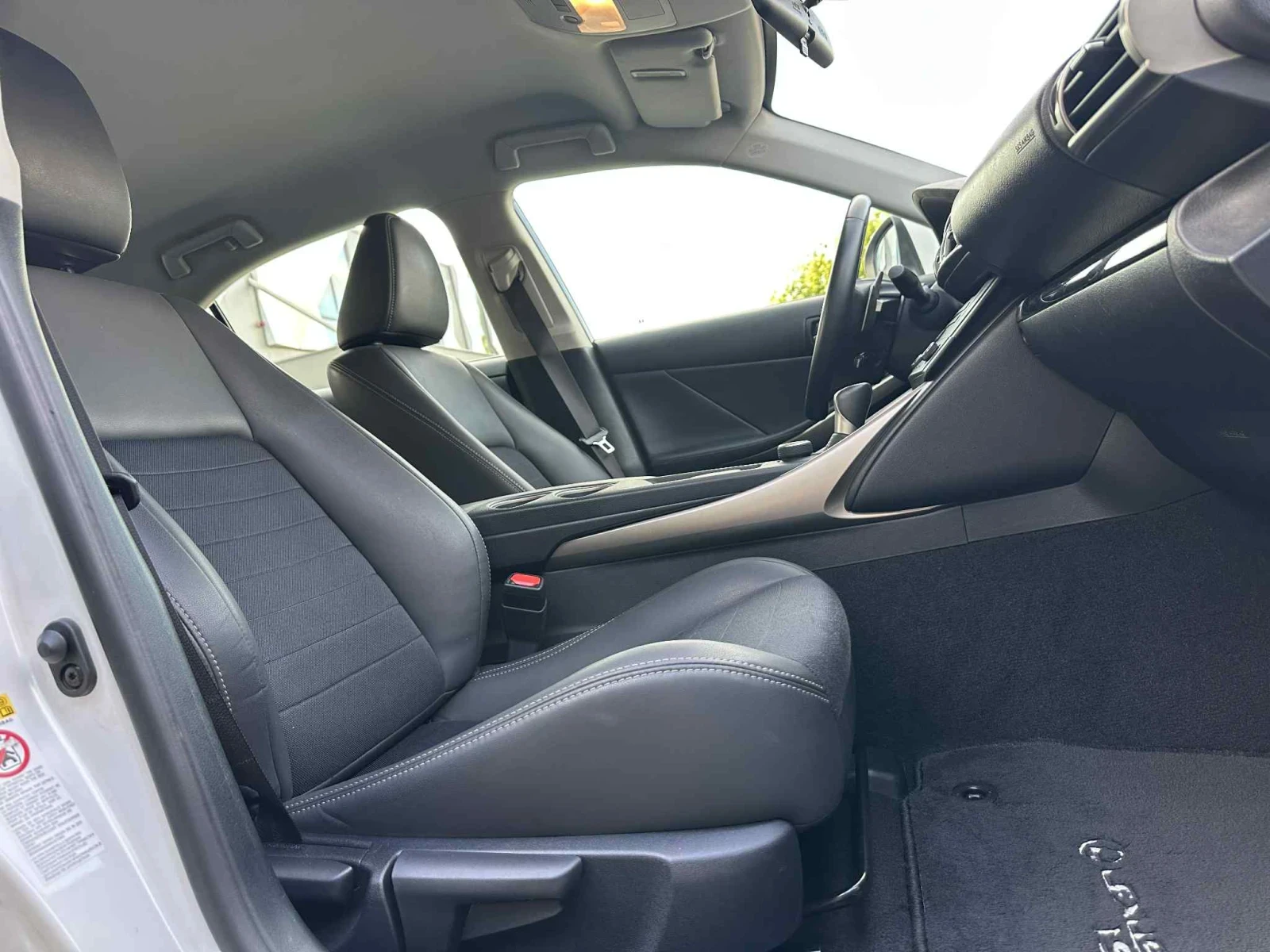 Lexus IS 300 ��� ���� ������! | Mobile.bg � ����������� 12