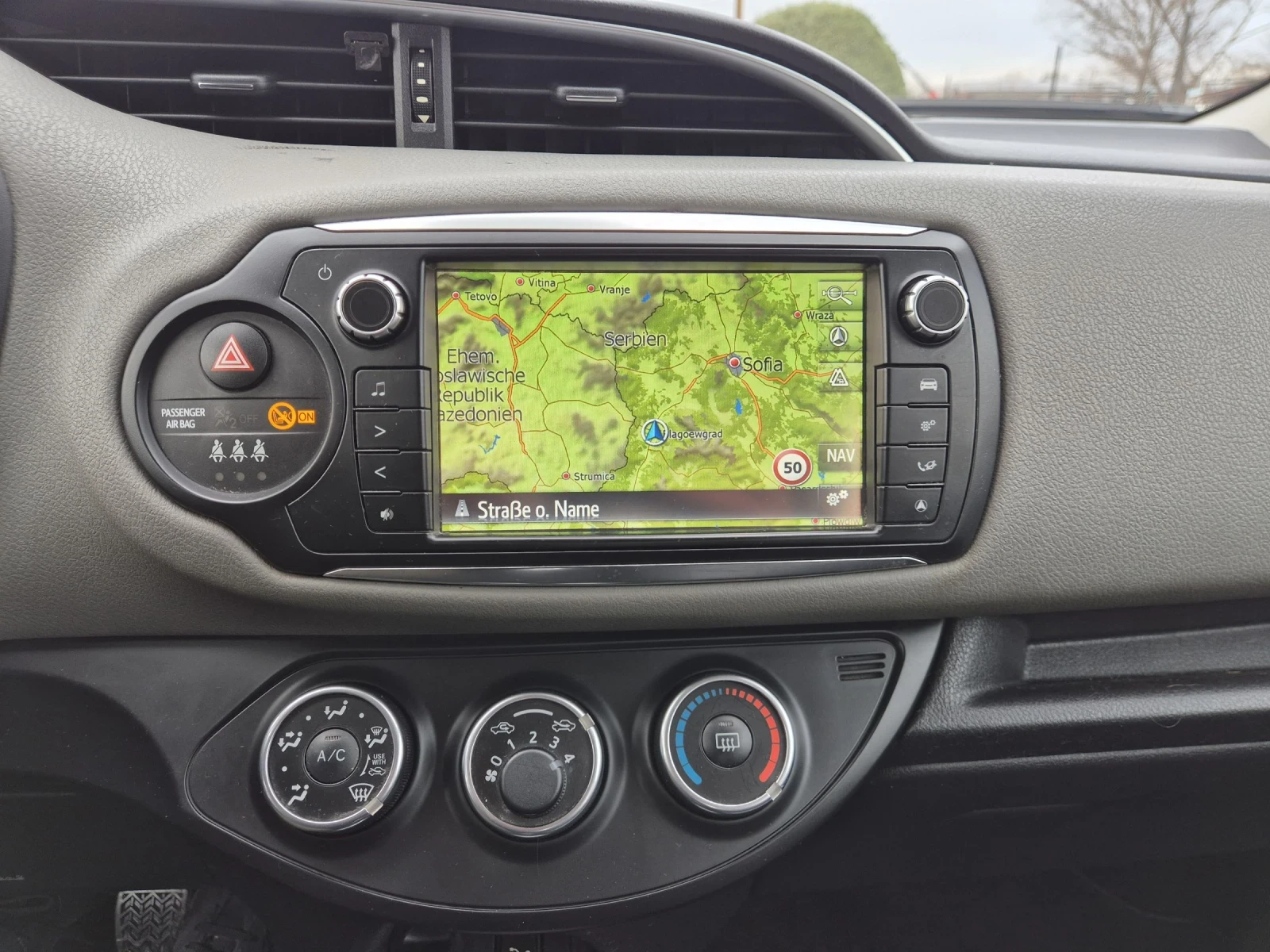 Toyota Yaris 1.4D4D NAVI CAMERA  - изображение 10