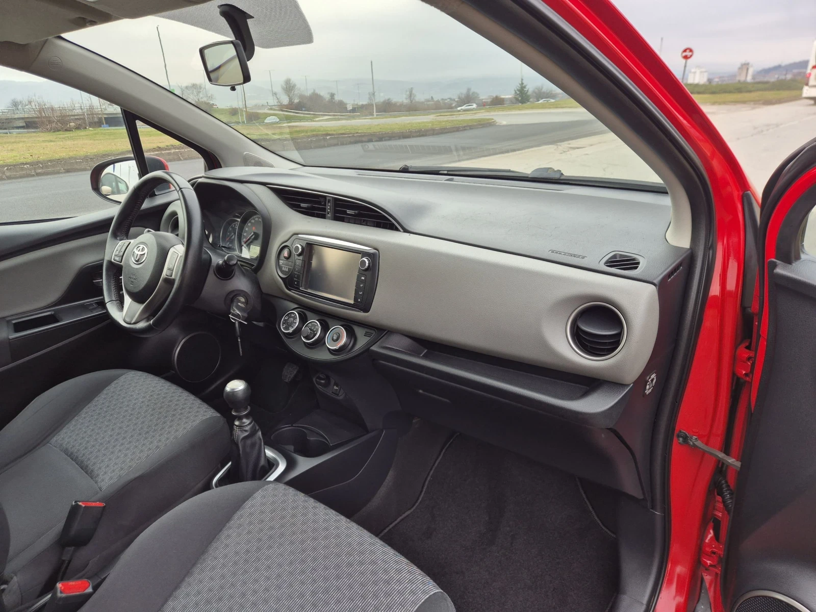 Toyota Yaris 1.4D4D NAVI CAMERA  - изображение 9