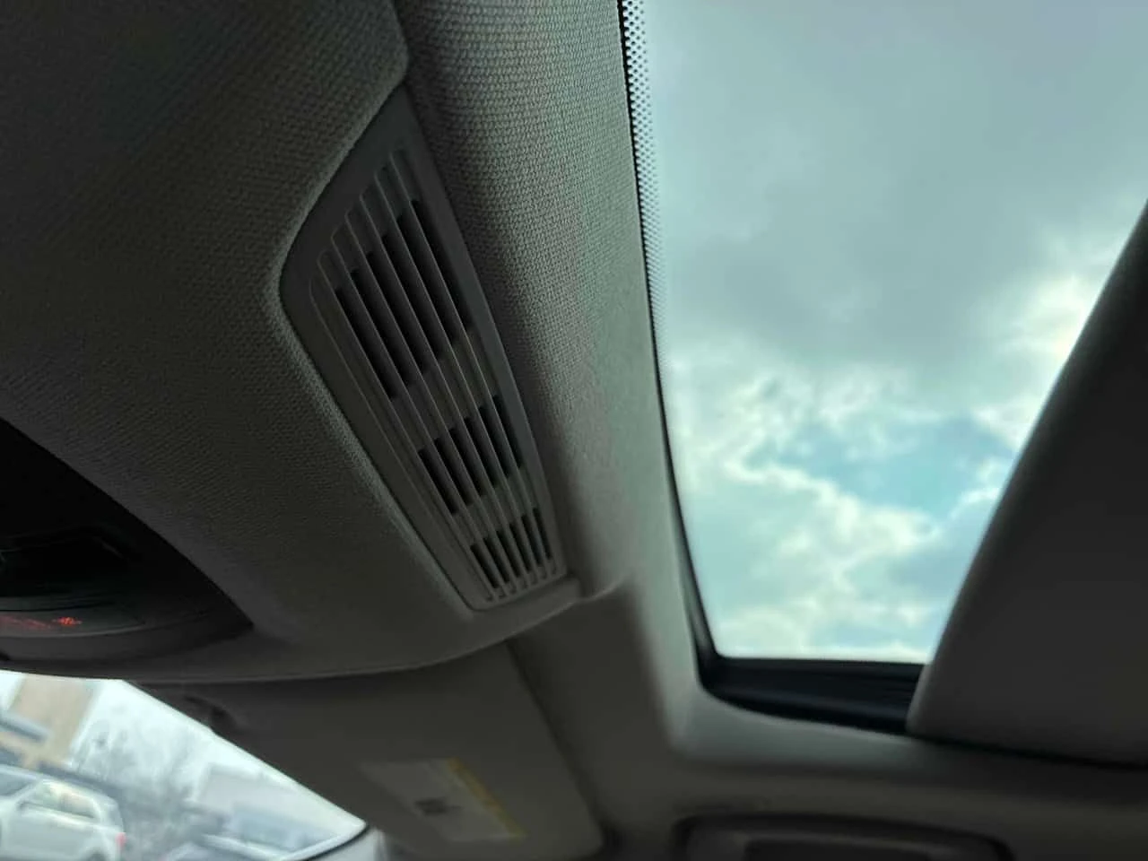 BMW 750 * 4dr Sdn xDrive AWD * CARFAX * ЦЕНА ДО БГ, снимка 14 - Автомобили и джипове - 53759791