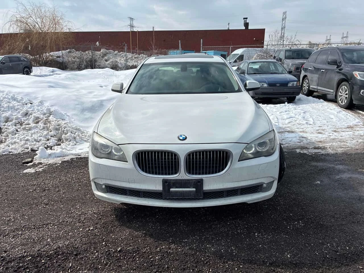 BMW 750 * 4dr Sdn xDrive AWD * CARFAX * ЦЕНА ДО БГ, снимка 6 - Автомобили и джипове - 53759791