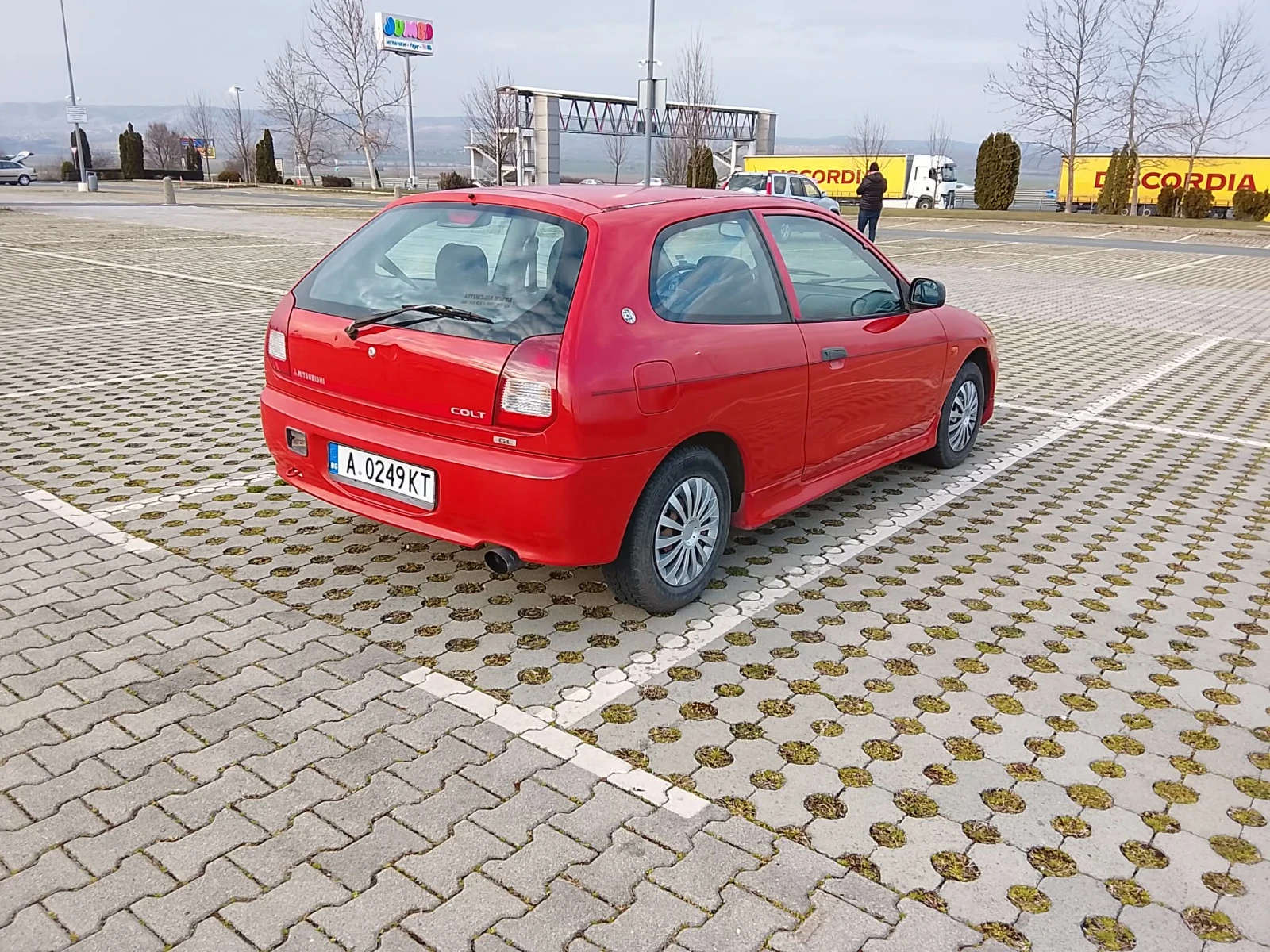 Mitsubishi Colt, снимка 5 - Автомобили и джипове - 53904822