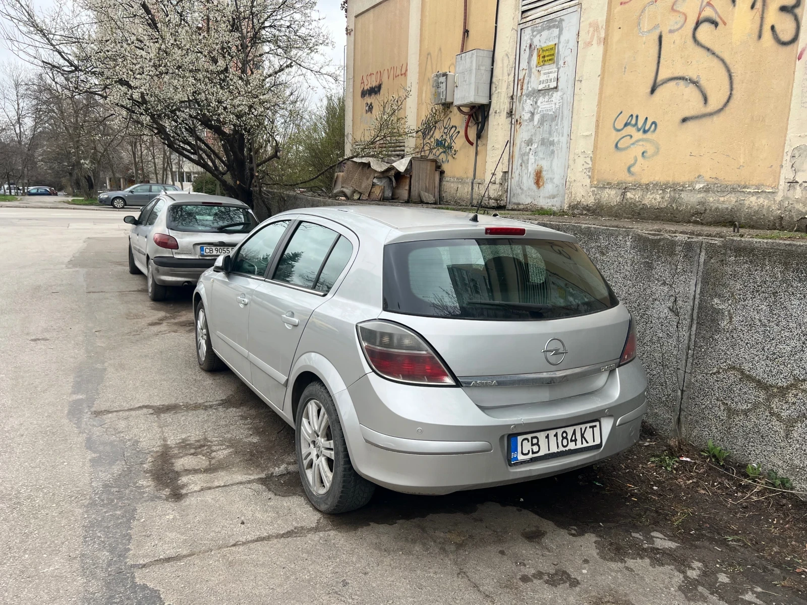 Opel Astra 1700, снимка 2 - Автомобили и джипове - 54013244