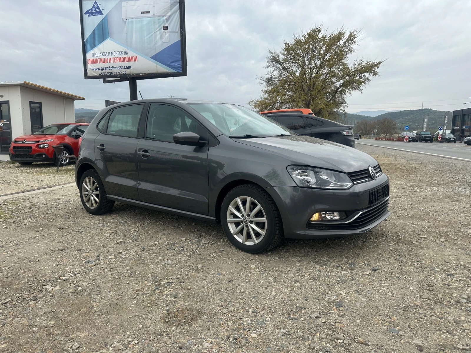 VW Polo 1.4 TDI Comfortline BlueMotion Tech, снимка 2 - Автомобили и джипове - 54237365