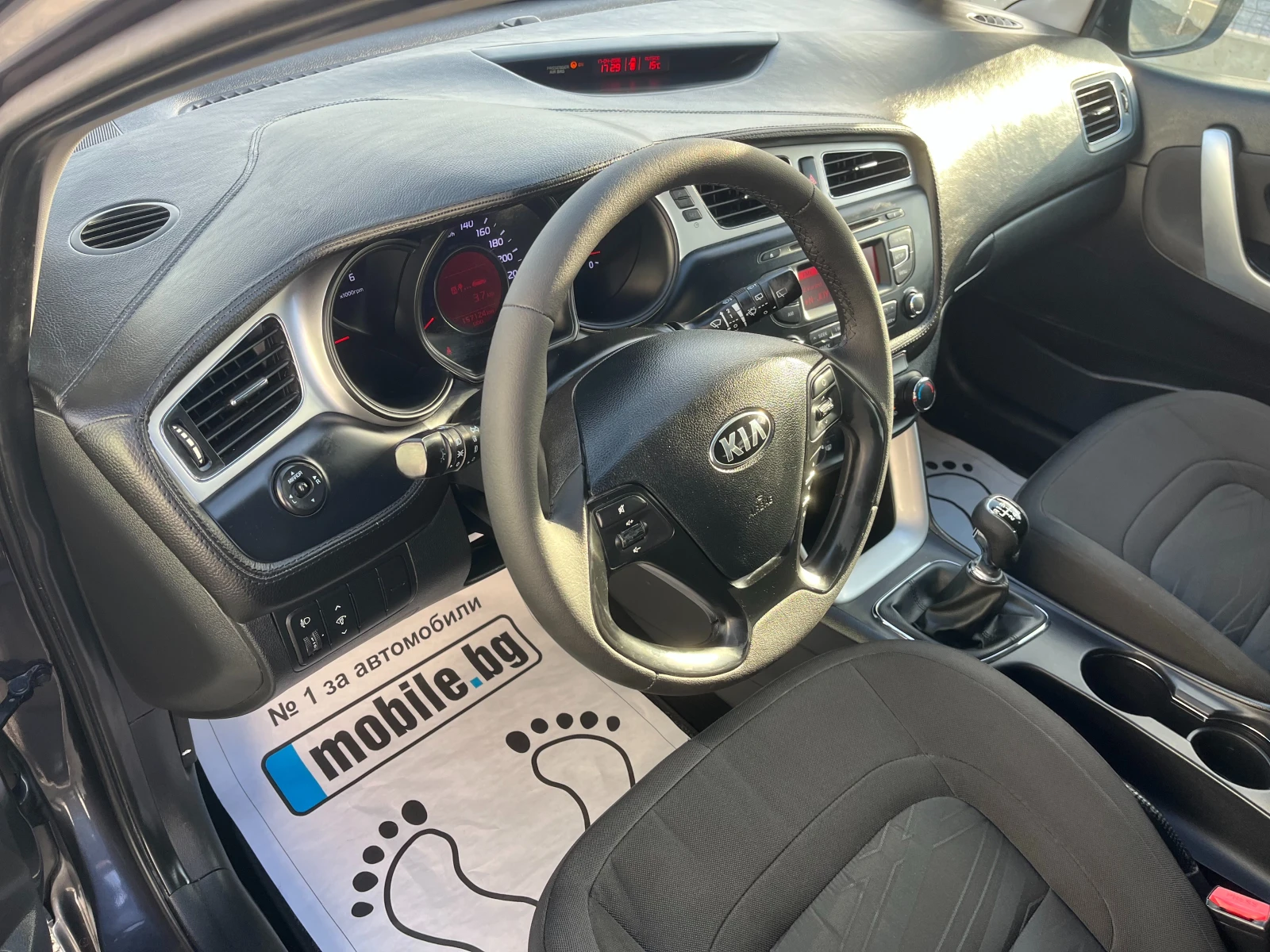 Kia Ceed 1.4CRDI-90к.с.-6ск., снимка 11 - Автомобили и джипове - 54255833