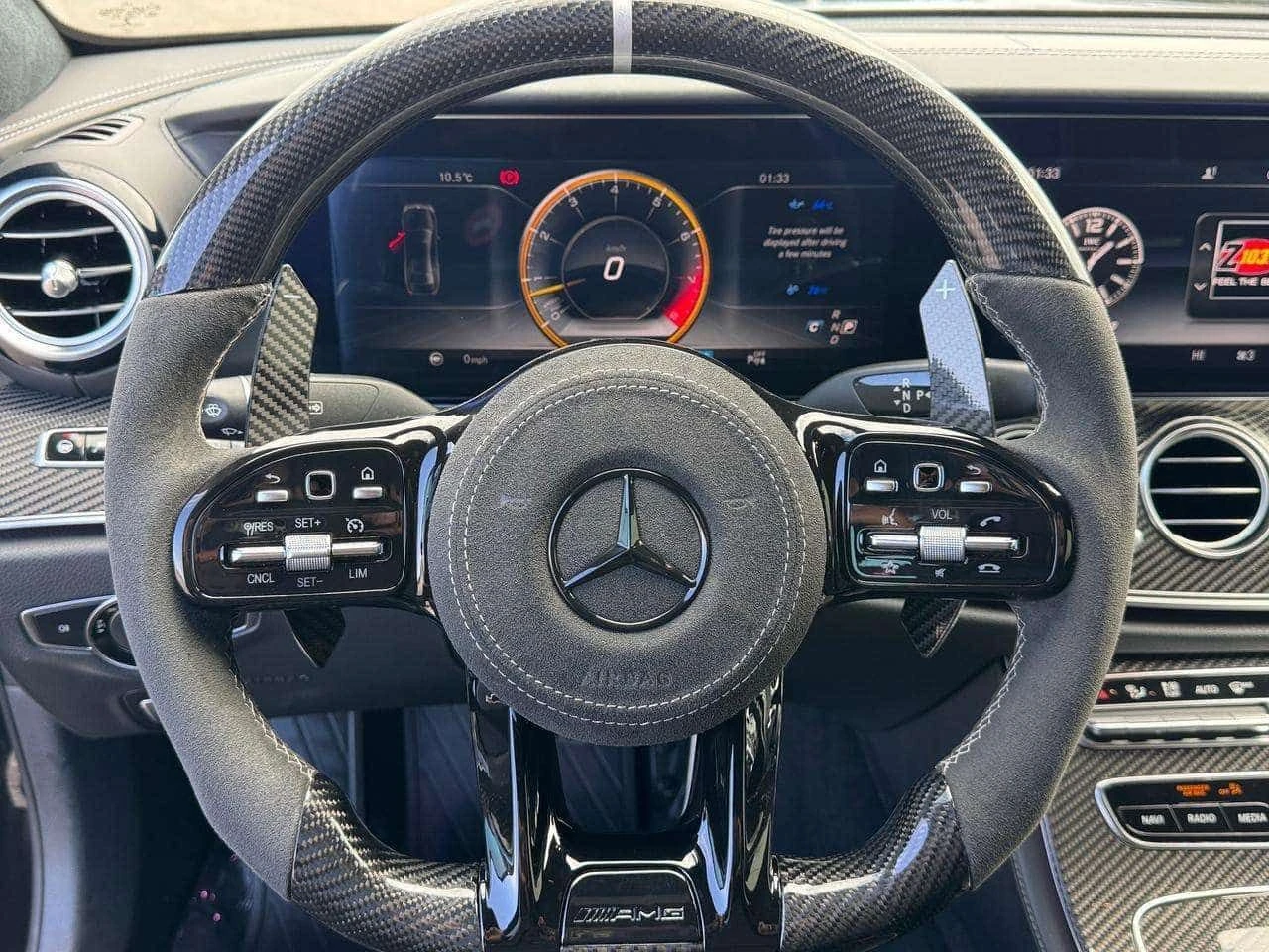 Mercedes-Benz E 63 AMG S    CARFAX, снимка 11 - Автомобили и джипове - 54609162
