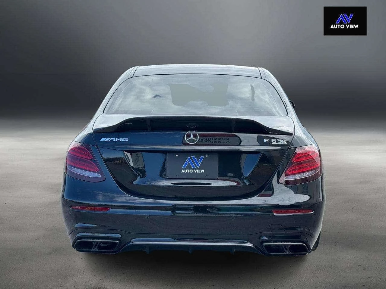 Mercedes-Benz E 63 AMG S    CARFAX, снимка 4 - Автомобили и джипове - 54609162