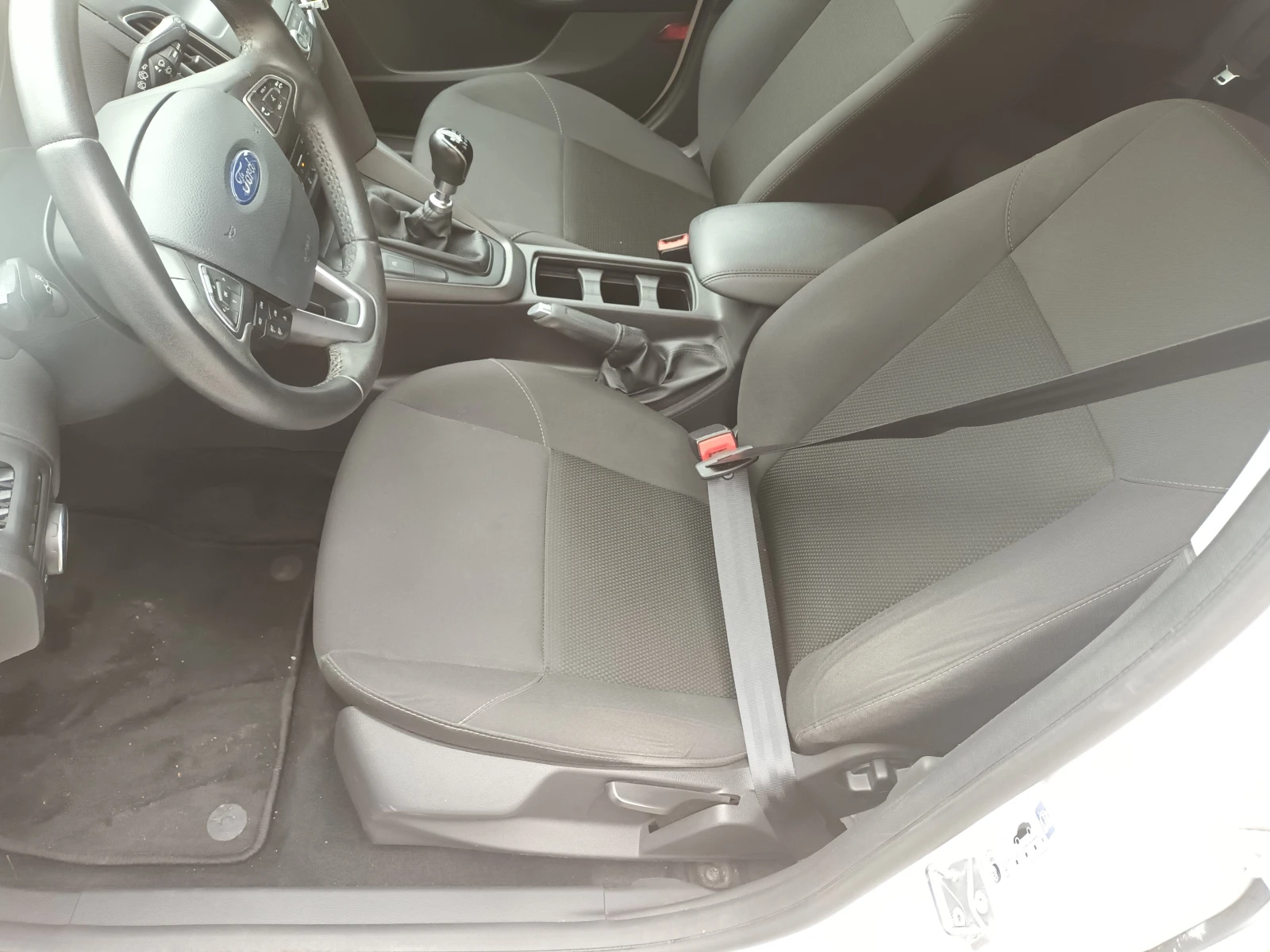 Ford Focus 1.5TDCI, снимка 7 - Автомобили и джипове - 54692161