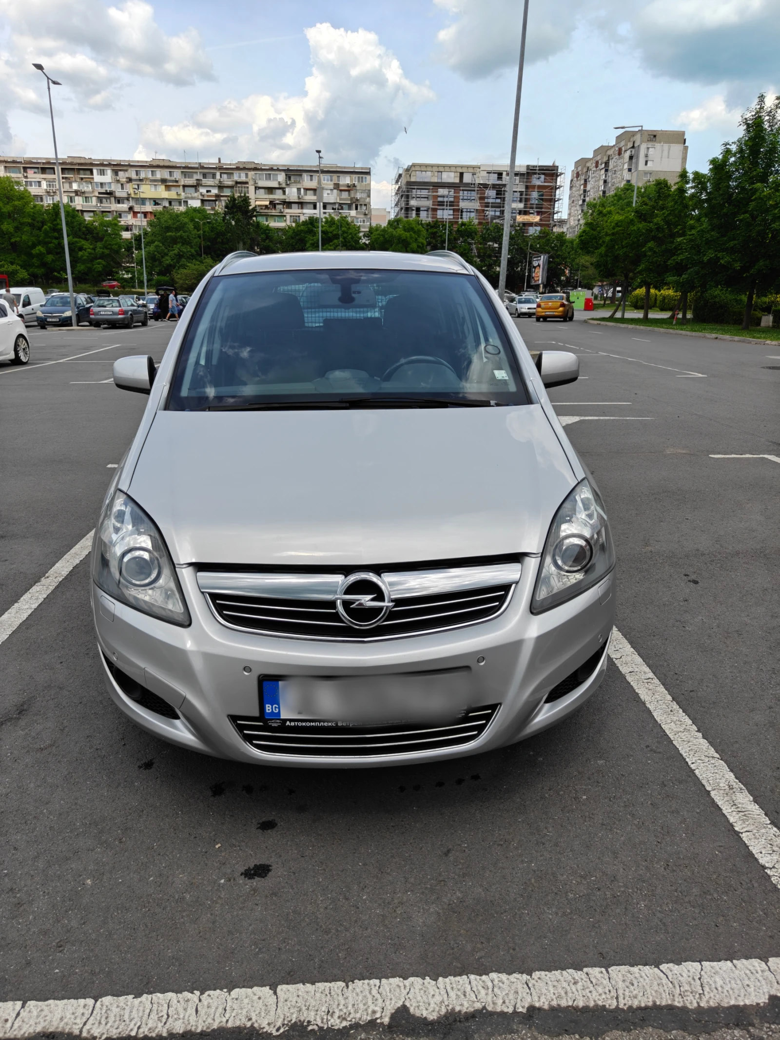 Opel Zafira 1.7 cdti, 125к.с., 7 места, снимка 2 - Автомобили и джипове - 54713263