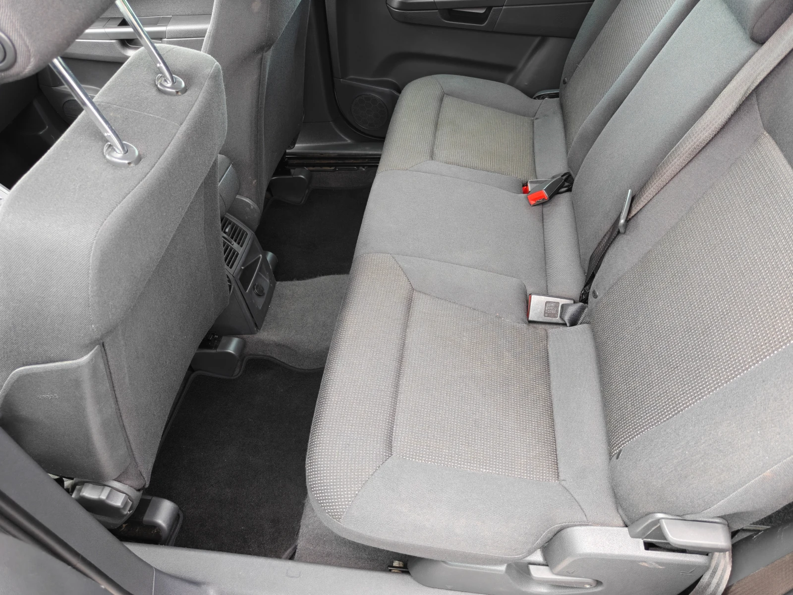 Opel Zafira 1.7 cdti, 125к.с., 7 места, снимка 12 - Автомобили и джипове - 54713263