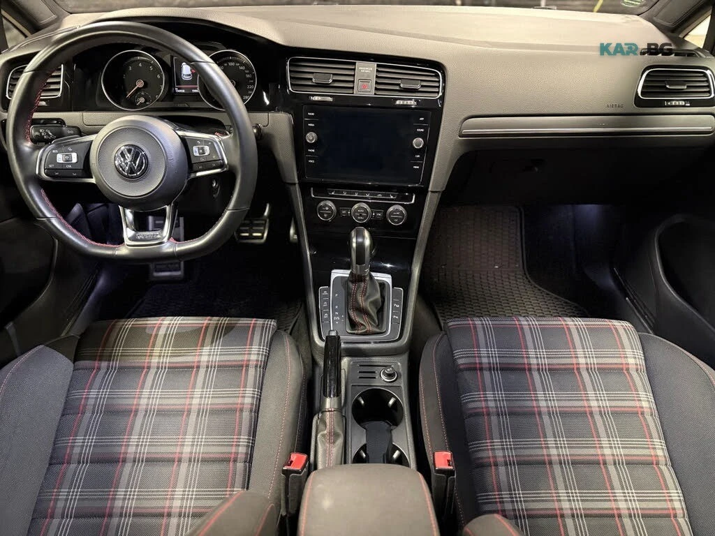 VW Golf GTI* AвтоКредит* (ЦЕНА ДО БГ), снимка 5 - Автомобили и джипове - 55035012