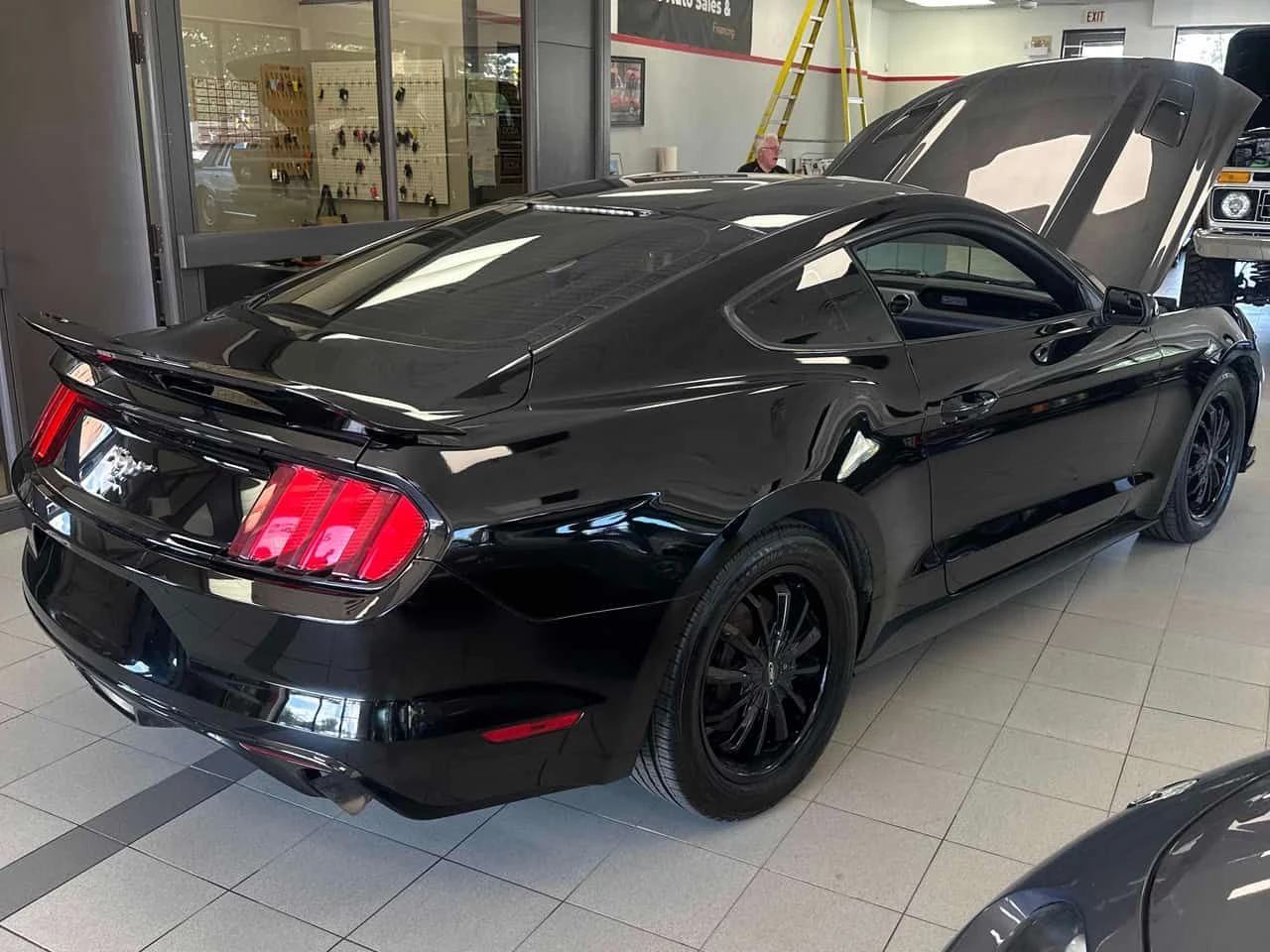 Ford Mustang * EcoBoost * CARFAX * ЦЕНА ДО БГ, снимка 4 - Автомобили и джипове - 55061099