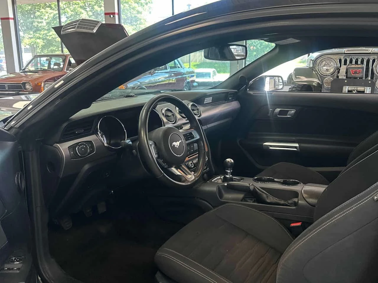 Ford Mustang * EcoBoost * CARFAX * ЦЕНА ДО БГ, снимка 9 - Автомобили и джипове - 55061099