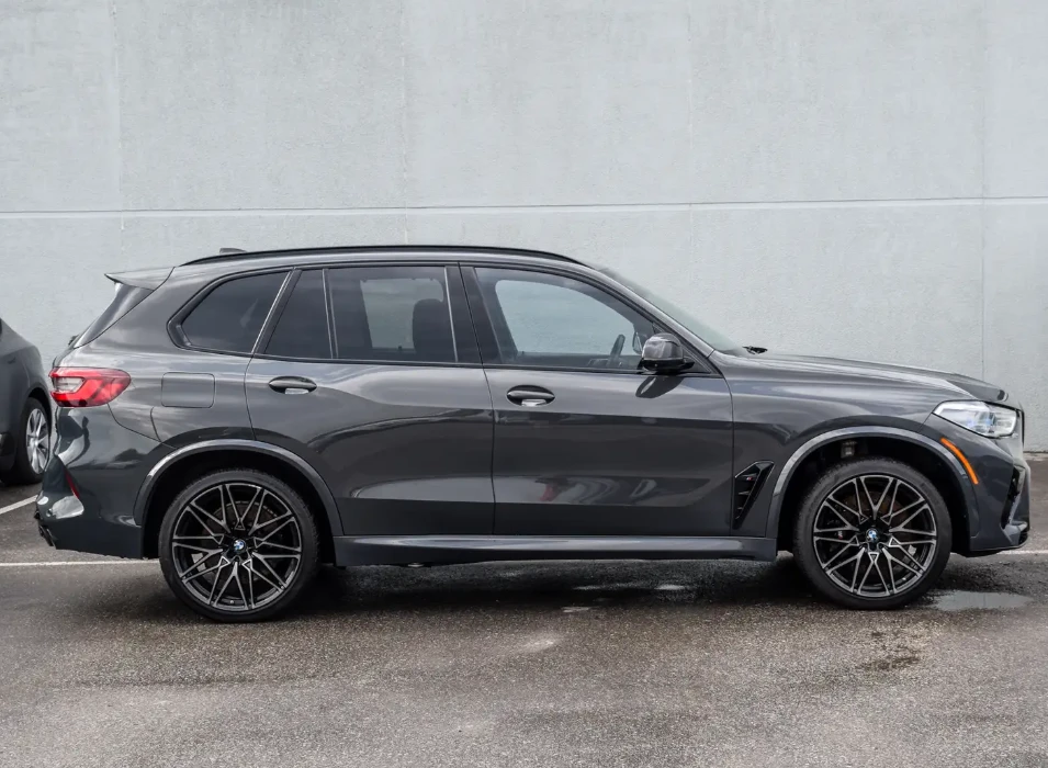 BMW X5M * Competition* Massage* B&W* Обдух* 360* Pano* HUD, снимка 3 - Автомобили и джипове - 55409405